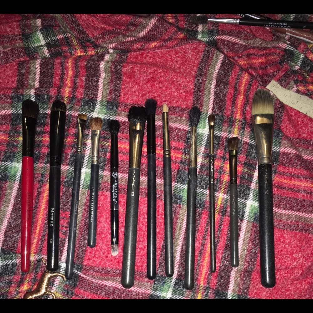 Make-up brushes.  MAC, Morphe, Smashbox  Anastasia